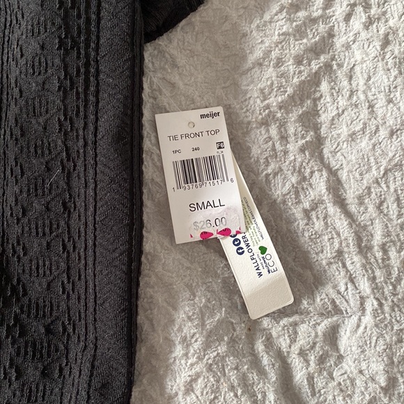 Patterned tie top - Picture 2 of 2